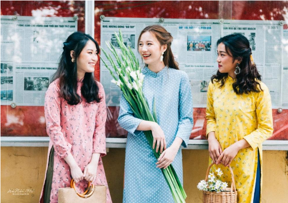 Áo Dài Tết 2025: Xu Hướng Nổi Bật Dành Riêng Cho Bạn | Áo Dài Trang Võ